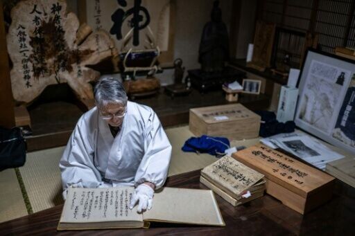 For centuries, the priest of the Yatsurugi Shrine has led an annual watch for the crossing, contributing to a unique record of a changing climate