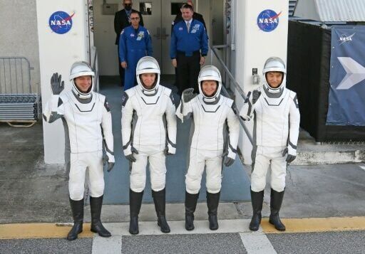 Crew launch to ISS paves way for 'stranded' astronauts' return