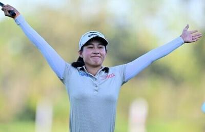 World number one Jeeno Thitikul of Thailand celebrates her birdie putt on the 18th hole to win the season-ending LPGA Tour Championship for the second year in a row