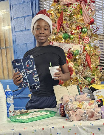 Toy giveaway Rudy Evans