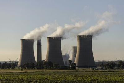 SAfrica's coal dependency puts economy at risk: report