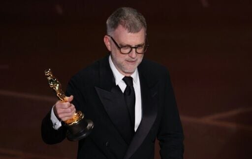 Paul Thomas Anderson accepts the Oscar for best director for 'One Battle After Another'