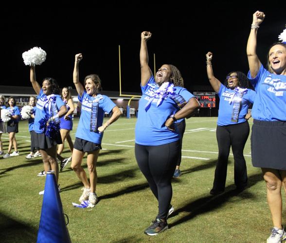 Lady cheerleaders.JPG