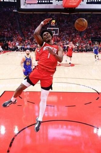 Lakers dumped out of playoffs by Wolves, Rockets rout Warriors