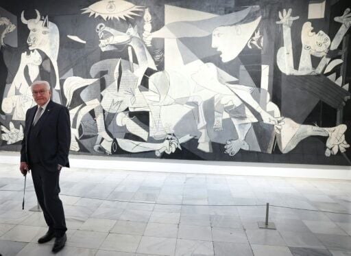 On Wednesday, Steinmeier visited Picasso's famous painting 'Guernica', which portrays the atrocity