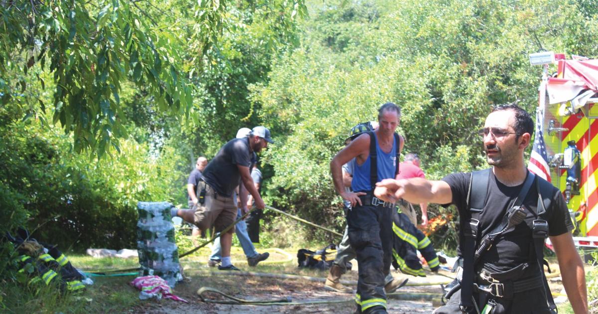 Plane crash leaves one person dead