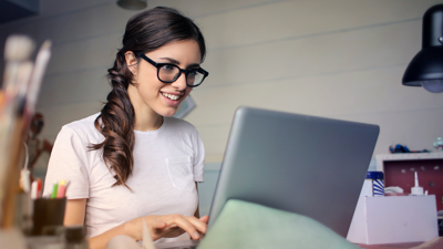 Laptop user ad server