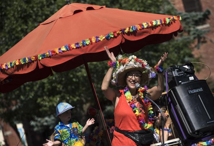 'A hometown parade' Crowds line Main Street for Sweet Pea Parade