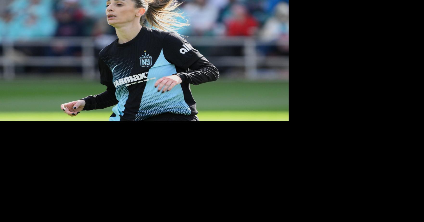 Esther González and Gotham FC Part Ways as Star Forward Returns to Spain