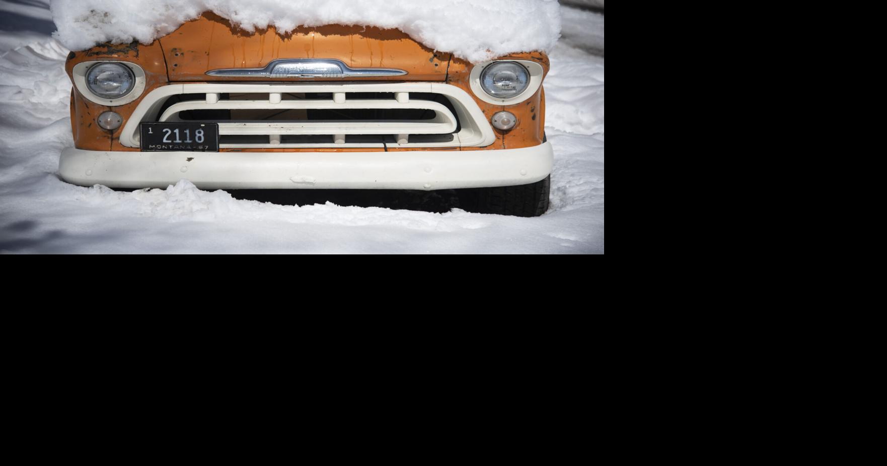 Plow crews tackle heavy snow over weekend City