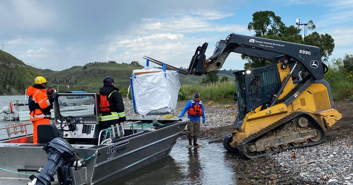 EPA estimates asphalt spill in Yellowstone River at 500k lbs ...