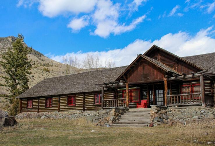 Utah Christmas Lodge - Hidden Springs Ranch