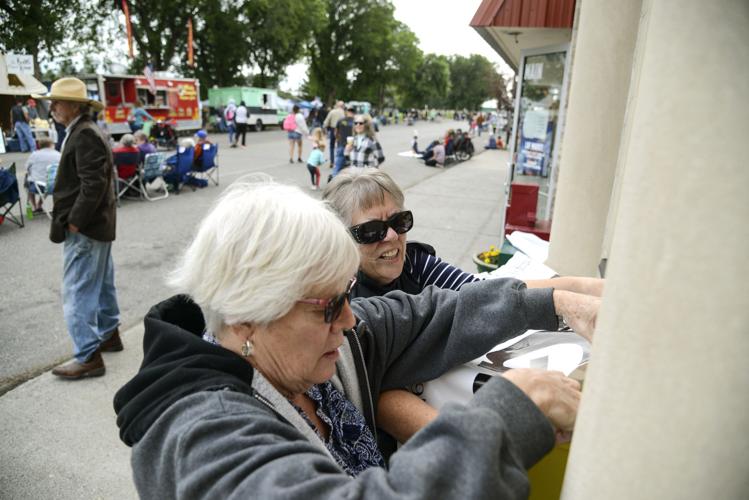 Hot potato summer Hundreds celebrate 35th annual Manhattan Potato
