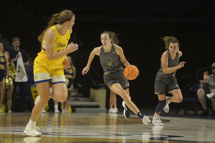 Photo Gallery MSU v. SDSU women's basketball Gallery