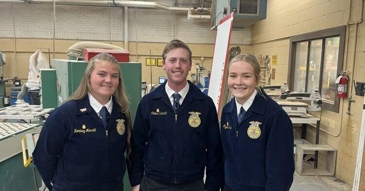 Seniors awarded FFA scholarships