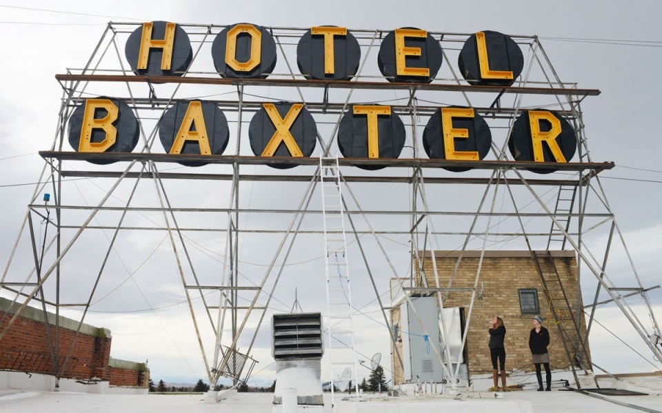 Hotel Baxter Sign To Light Up Again News Hotel Baxter Sign Fix Up