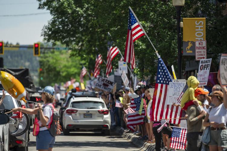 #39 No Kings #39 : 3 000 rally in downtown Bozeman to protest USA #39 s direction