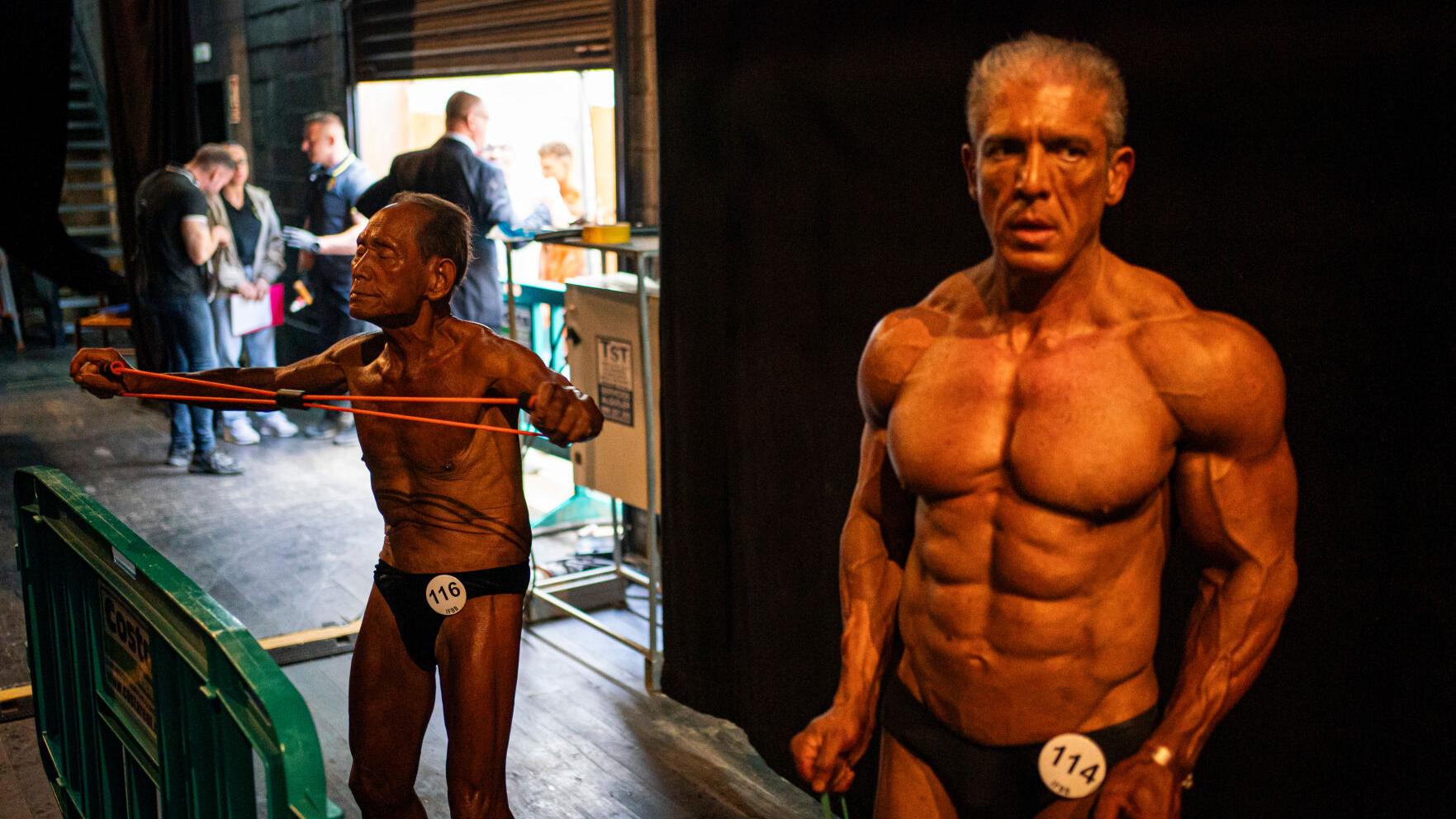 At 90, Japanese bodybuilder is still competing, in photos