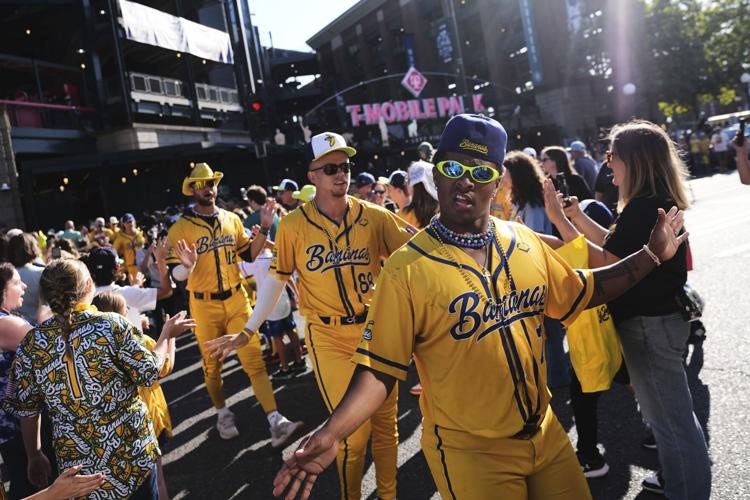 Photo highlights from the Savannah Bananas #39 exhibition baseball battle