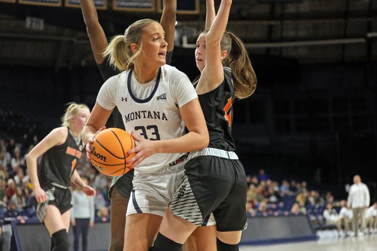 Madison Halls Last Second Jumper Saves Montana State Women In Big Sky Opener Against Idaho 0680