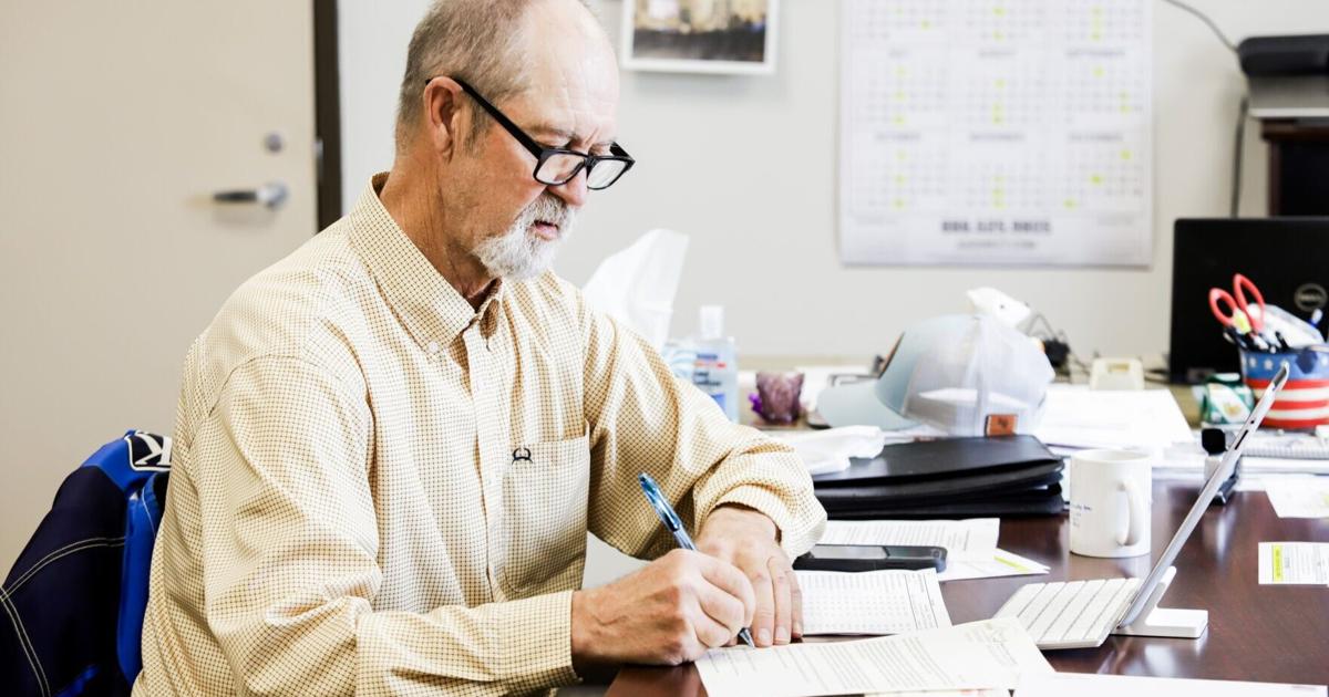 Recall petition targets Prairie County Commissioner Todd Devlin over misconduct claims