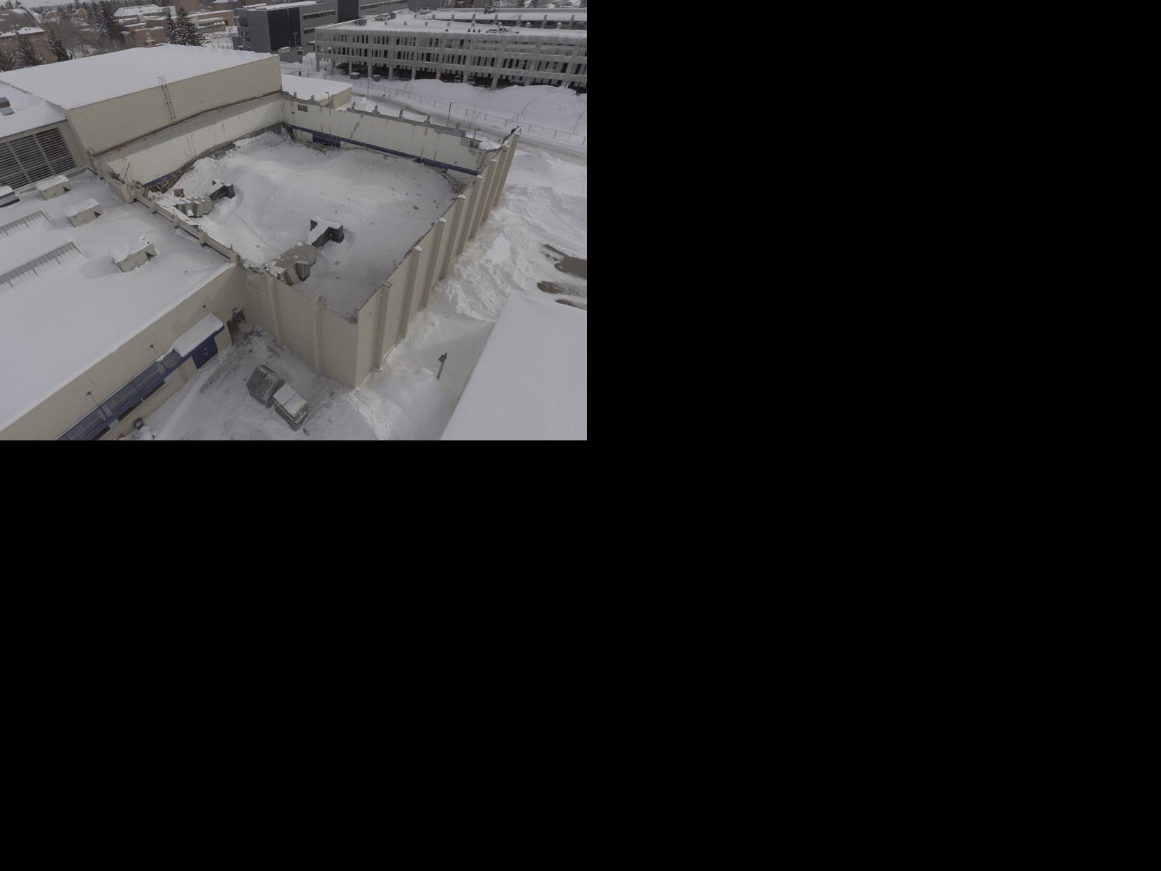 Montana State Dean Blames Roof Collapse On Record Snow Not Engineers Montana State University Bozemandailychronicle Com