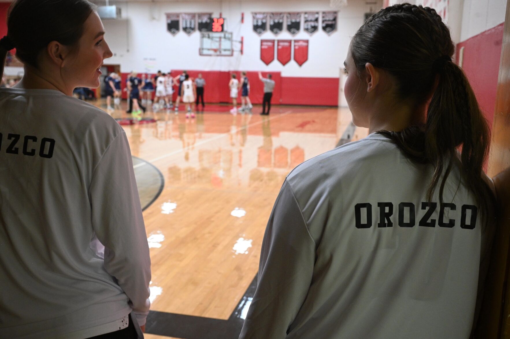 One for Orozco: With shirts, Froid residents show support for neighbor ...