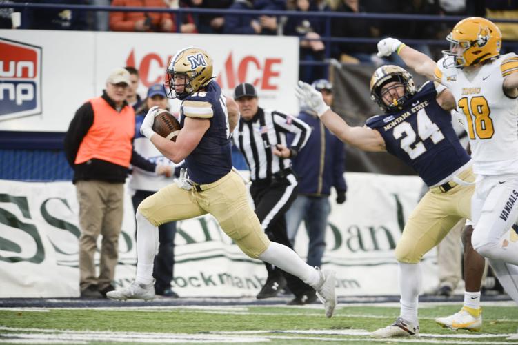 Montana State's Tommy Mellott scores three touchdowns in tough win over