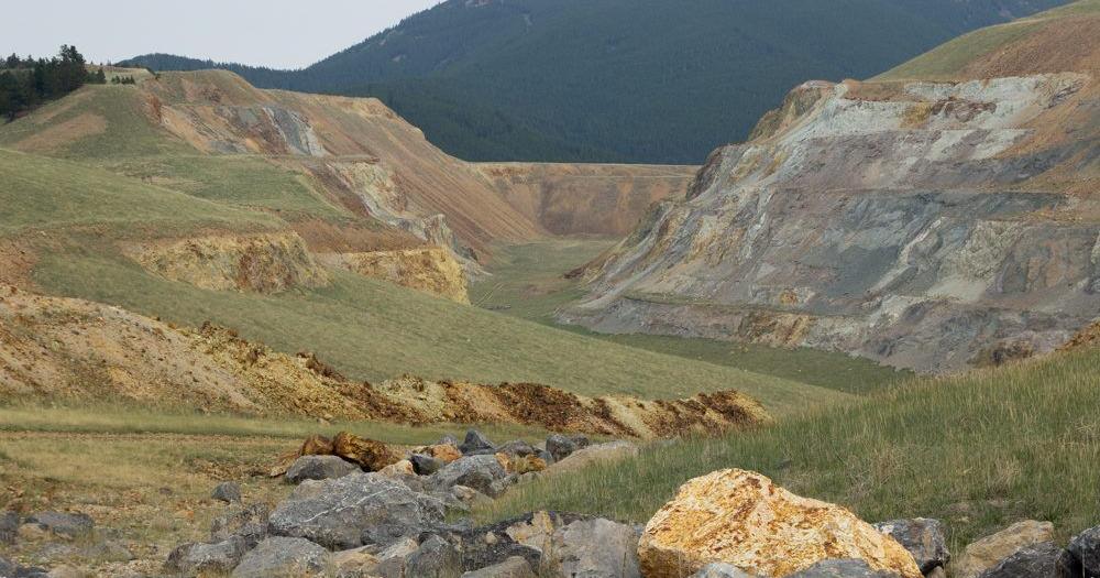 Owner of shuttered gold mine to pay less than half of original fine.