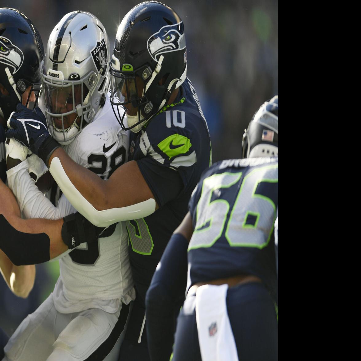 Seahawks Defense Is an Asset Again in Division-Clinching Win - The