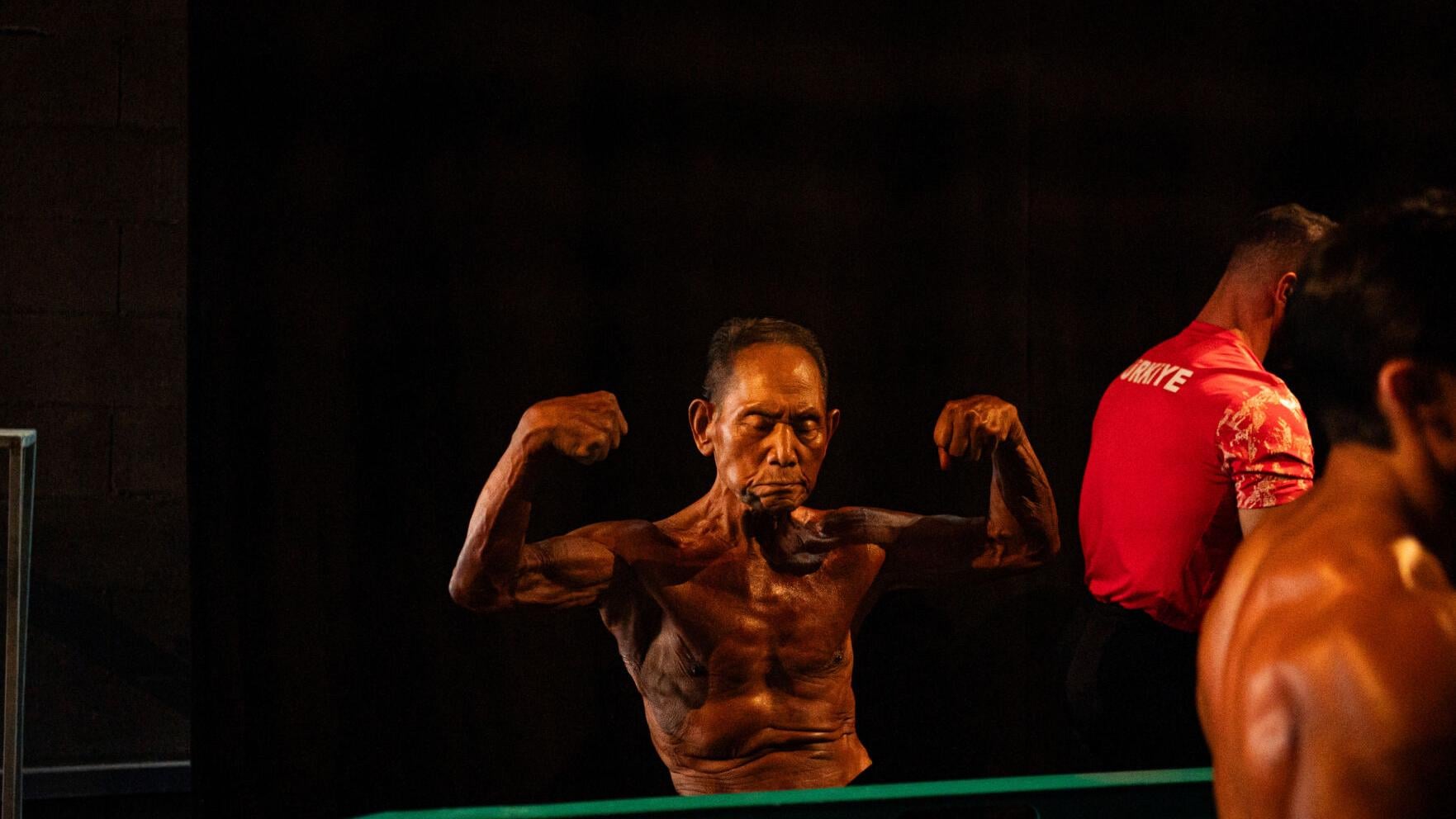 At 90, Japanese bodybuilder is still competing, in photos