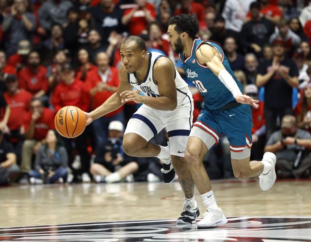 Danny Sprinkle thriving at Utah State after leaving MSU | Basketball ...