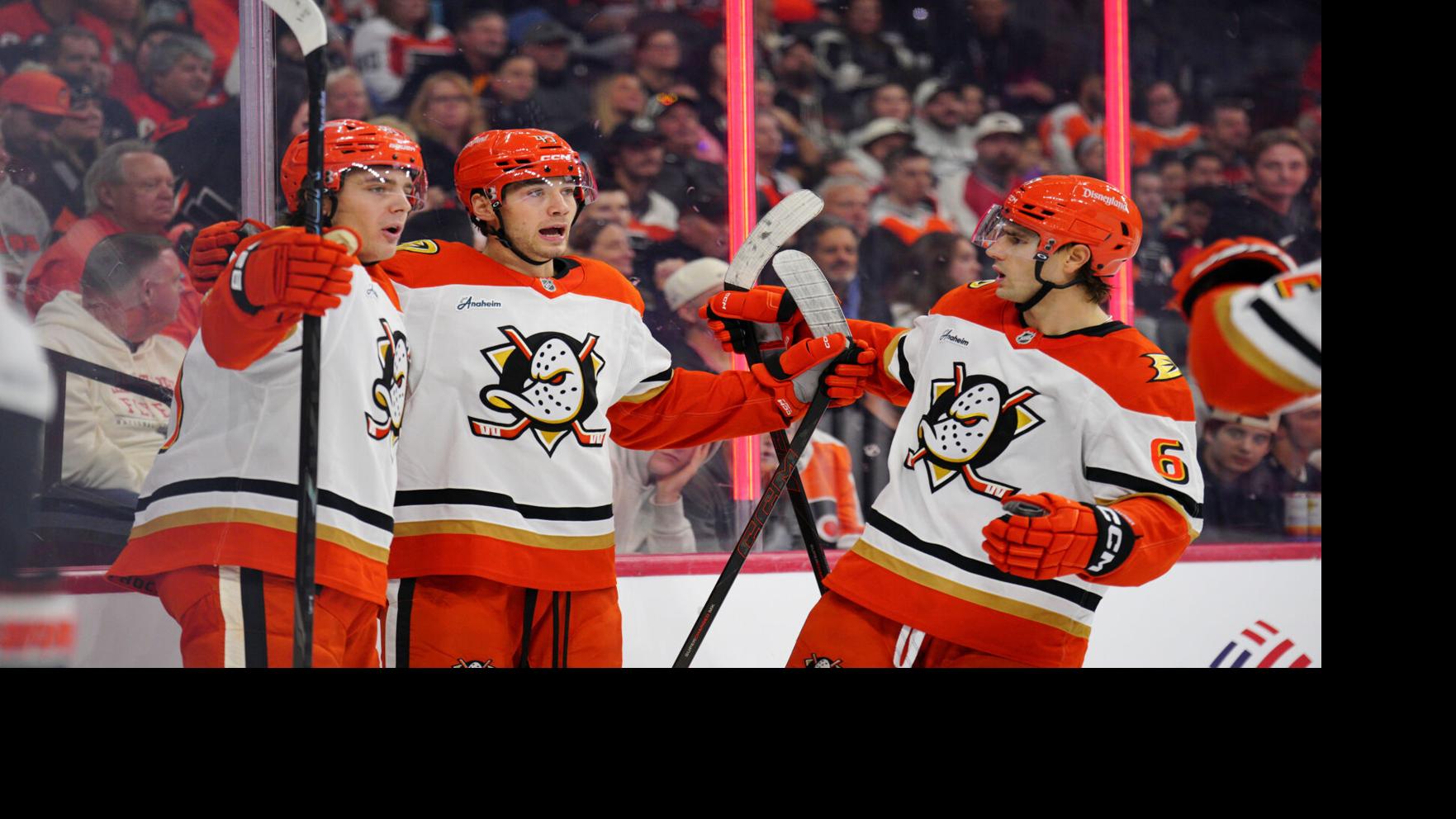 Leo Carlsson burns the Flyers after a failed offer sheet in the Ducks ...