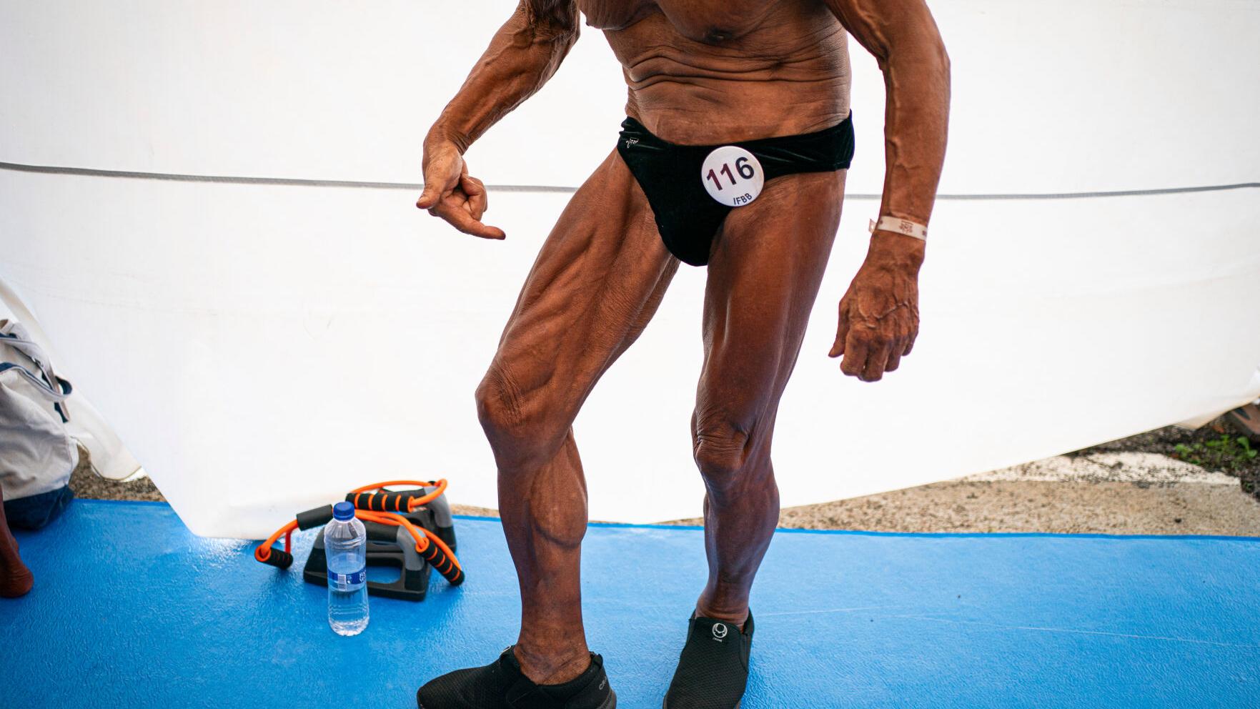 At 90, Japanese bodybuilder is still competing, in photos