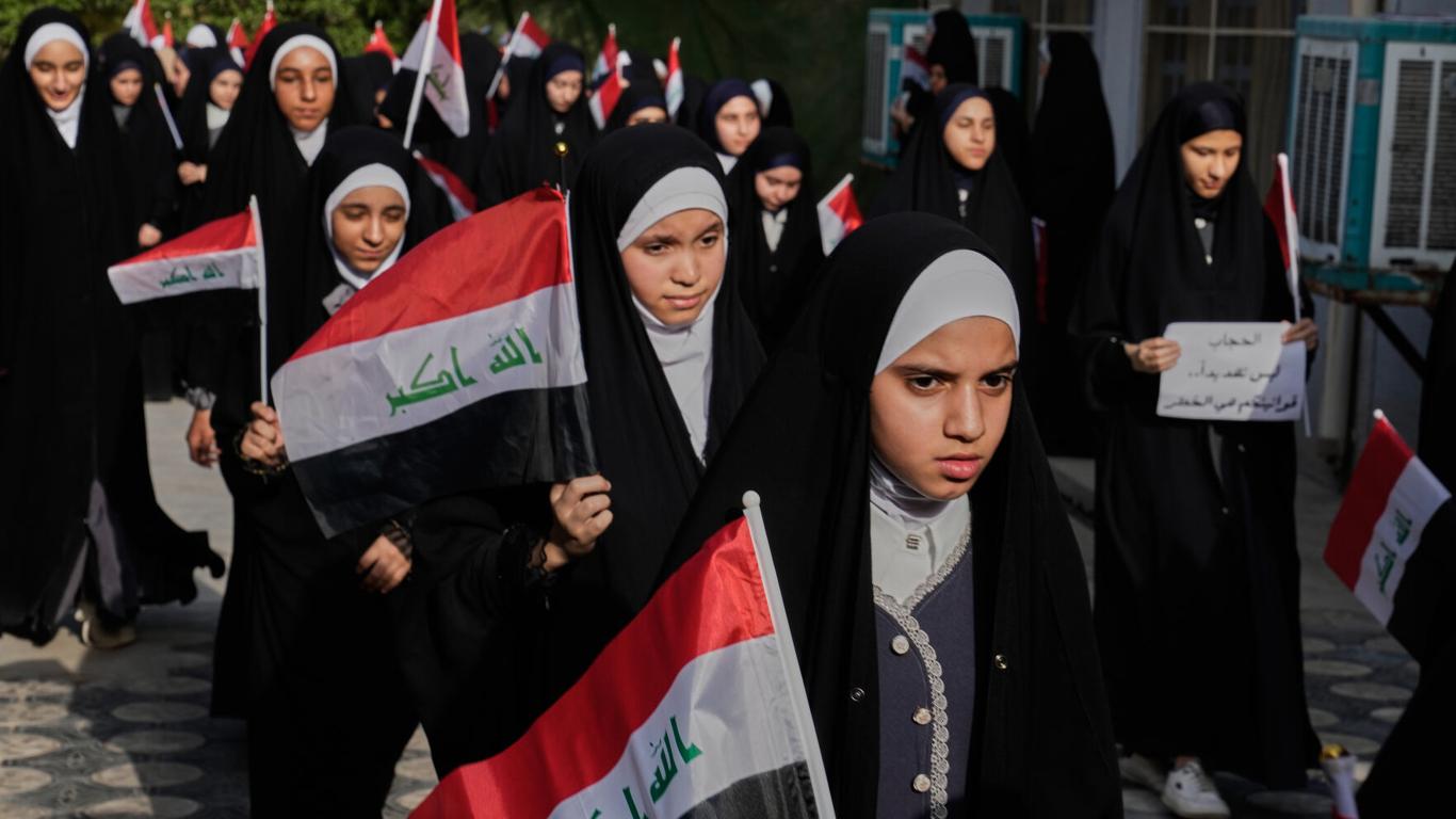 Popular Orthodox Rally The top photos of the day by AP's photojournalists