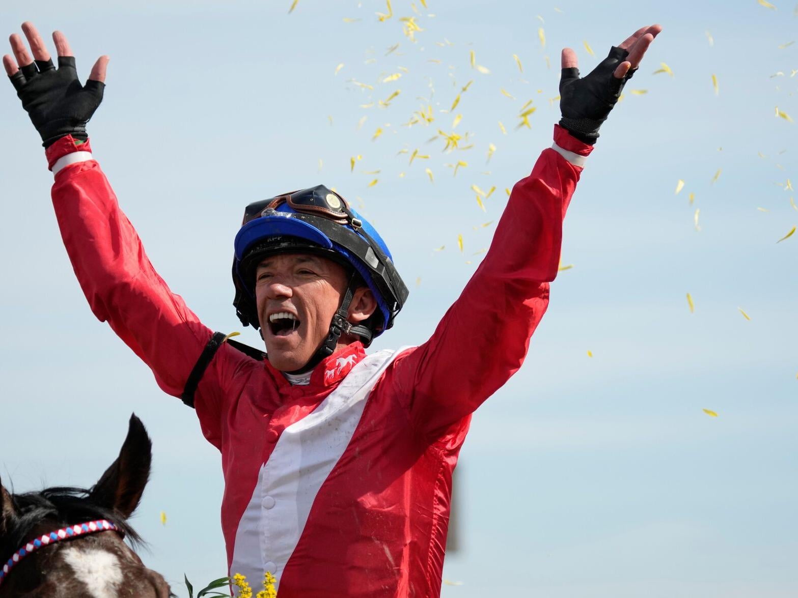 Horse racing great Frankie Dettori breaks ribs and thumb in car accident |  Sports | bozemandailychronicle.com
