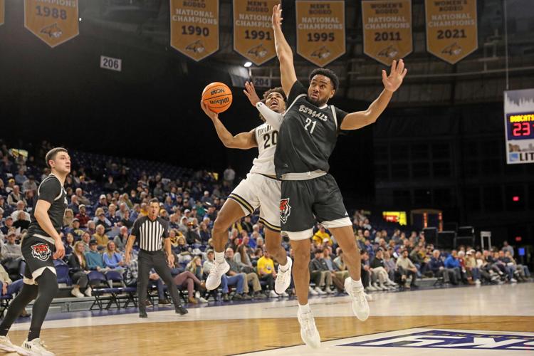 Tyler Patterson Everybody contributes as Montana State men hang on for Big Sky win over ...