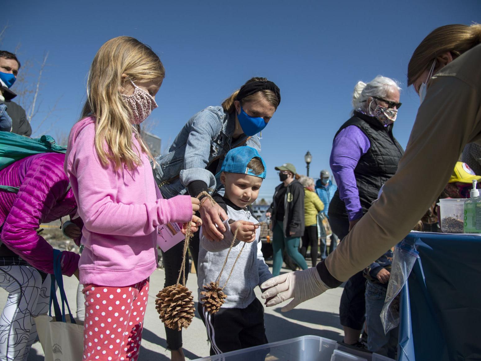 Children Celebrate Earth Day At Local Festival Event Series To Continue Through April Environment Bozemandailychronicle Com Events Bozeman Mt September 2022