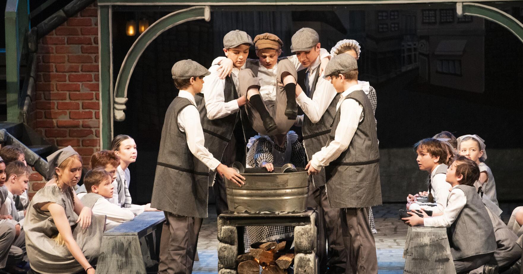 Anderson School performs 'Oliver!' in co-director's final production - Vimarsana News