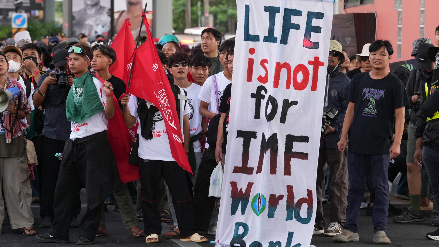 IMF Warns Rising Prices and Debt Worsen Inequality in Asia