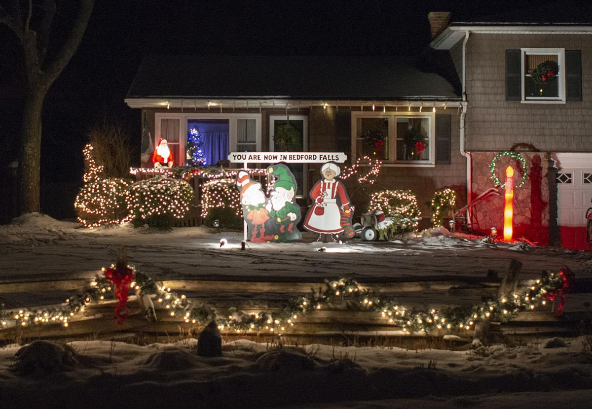 Dressed In Holiday Style Local Bradfordera Com