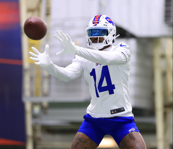 What is the story behind why Stefon Diggs wears the No. 14?