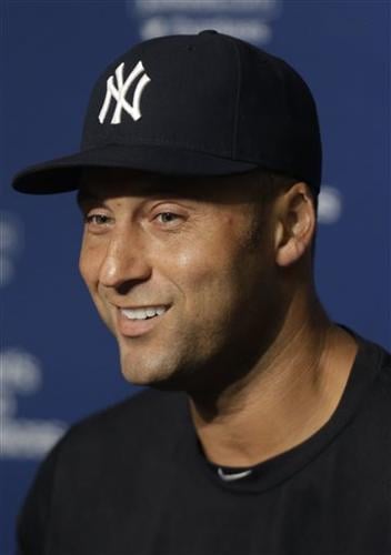 Jeter turns small part of attention to business, Sports