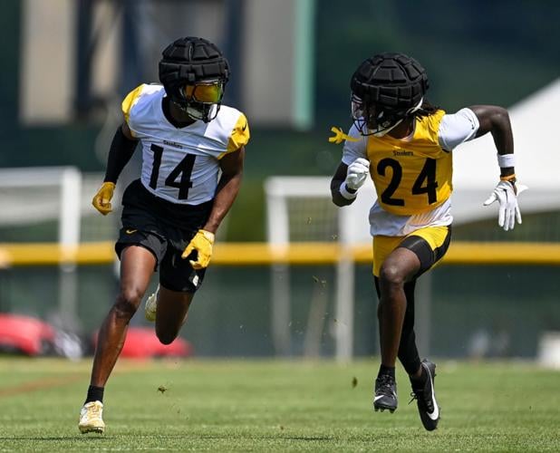 Steelers have budding stars in Pickens and Pickett, old guard doesn't mind, Football