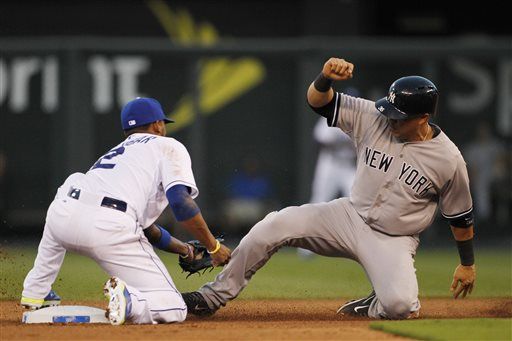 Pineda, Teixeira and Beltran Help Yankees Win Fourth Straight - The New  York Times
