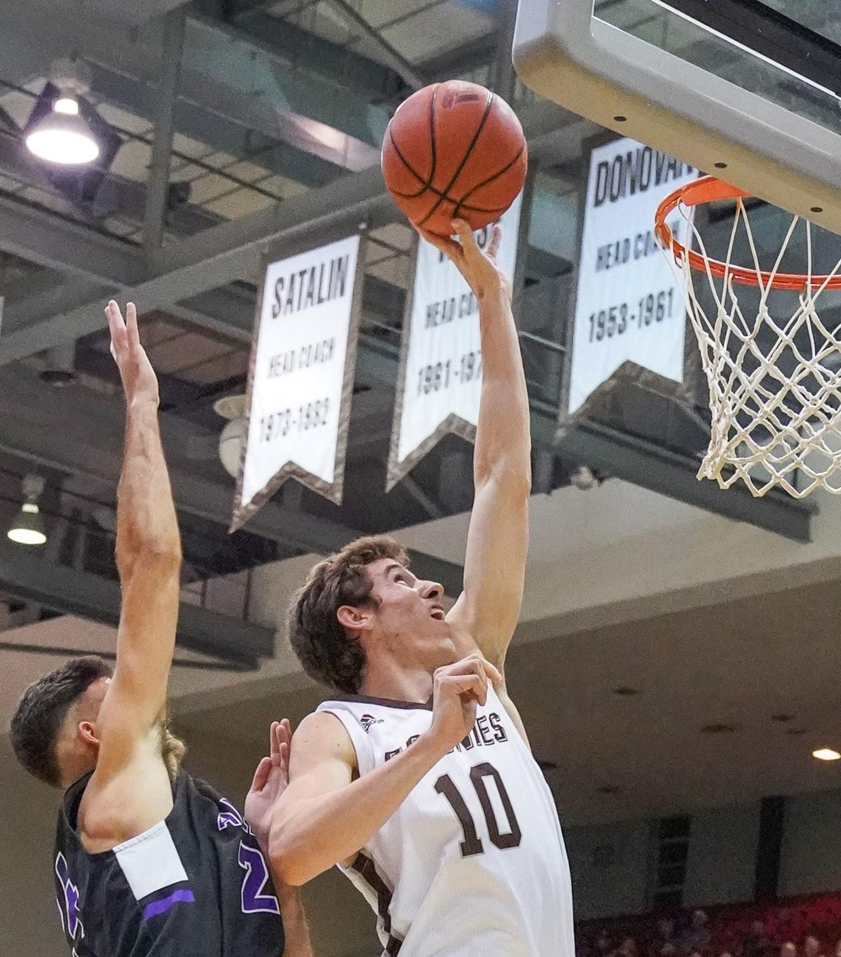 Vasquez New Faces Lead Bona To Exhibition Victory Olean