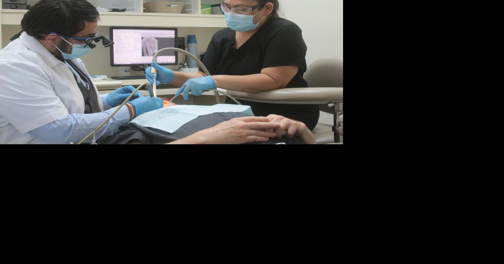 Ontario clinics offering free dental service if you book now