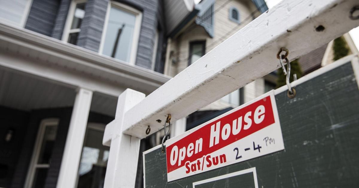 Brampton hits pause on new open house sign bylaw. The city is now seeking more feedback to get the balance right.