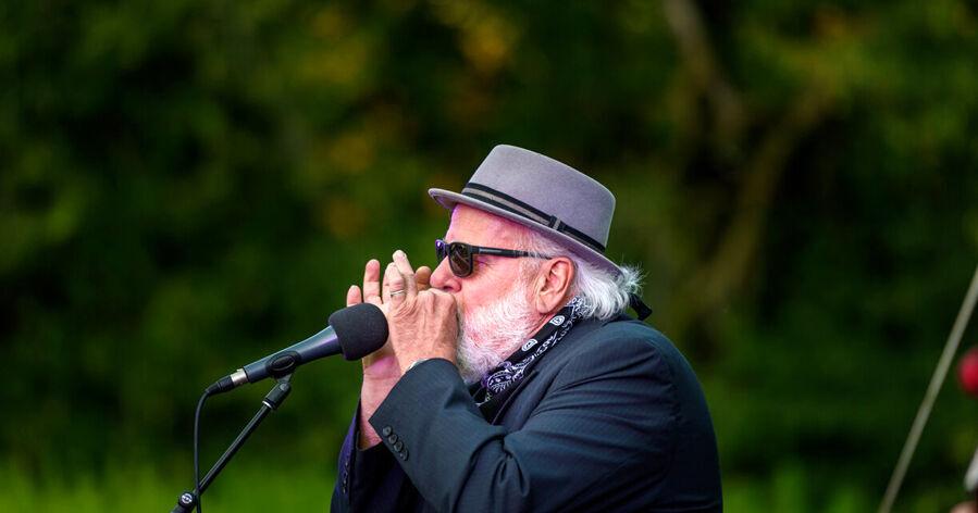 Alderville Chief Dave Mowat: First Nations' advocate, musician, environmentalist - Vimarsana News