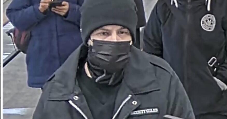 Peel police seek help to ID suspect in Brampton bank robbery